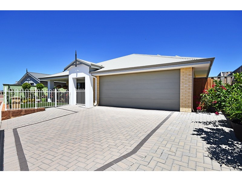 15 Culham Lane, Ellenbrook WA 6069