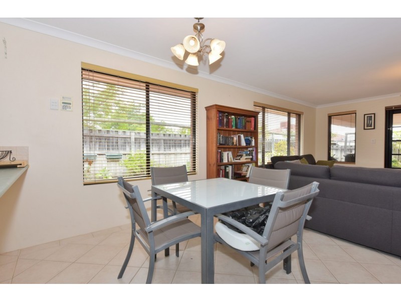 66 Sandown Circle, Henley Brook WA 6055