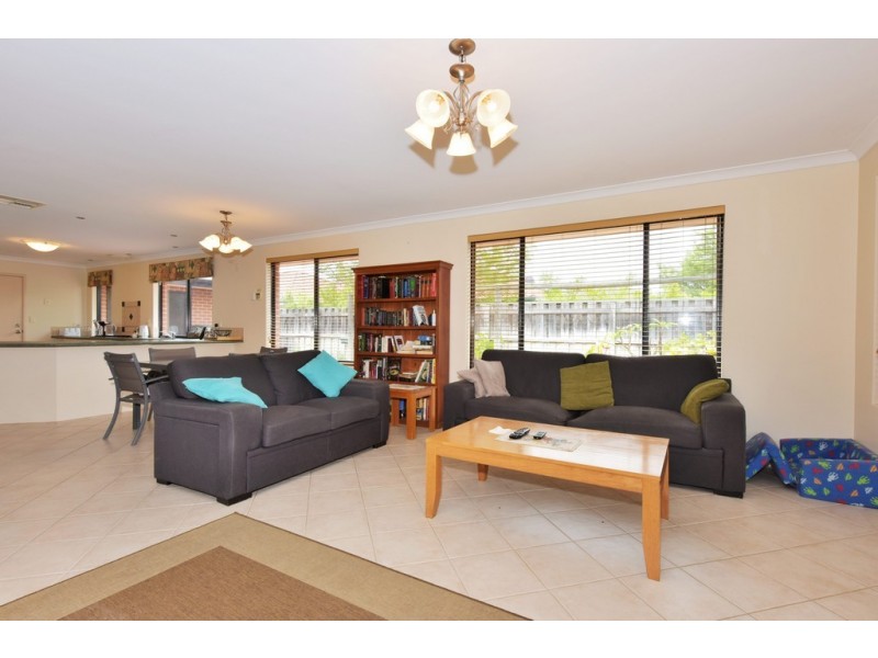 66 Sandown Circle, Henley Brook WA 6055