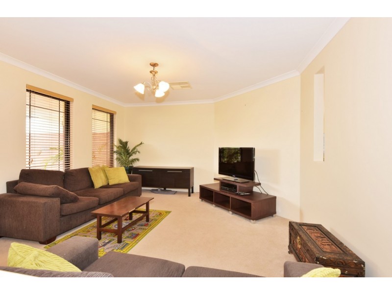 66 Sandown Circle, Henley Brook WA 6055