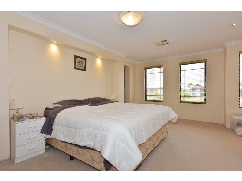 66 Sandown Circle, Henley Brook WA 6055