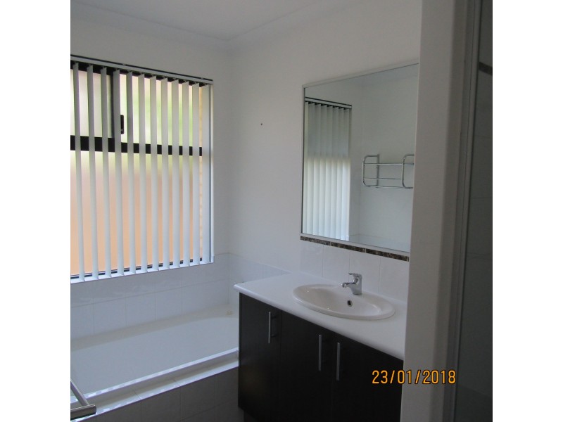 7 Fewson Turn, Ellenbrook WA 6069