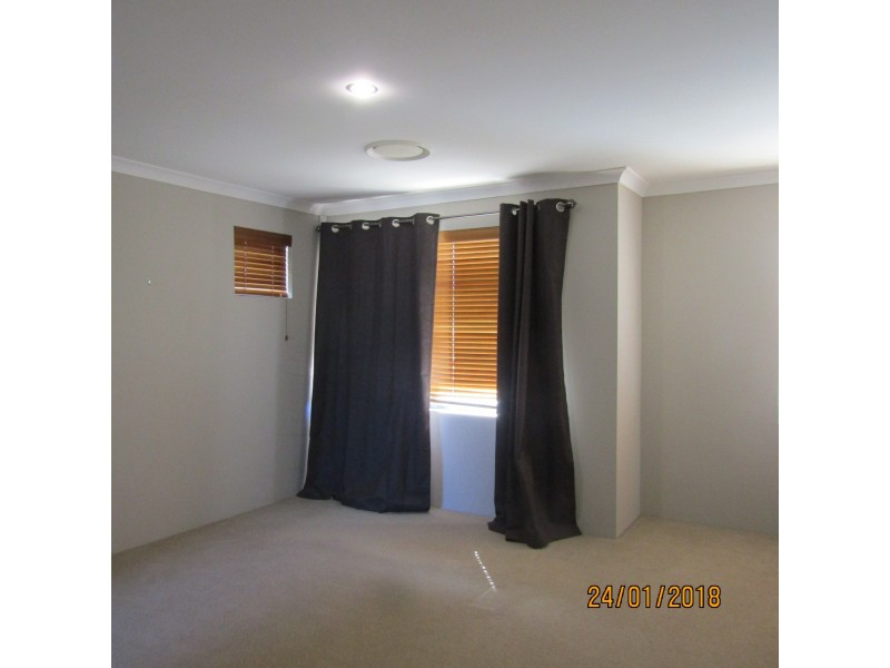 121 Pavilion Circle, The Vines WA 6069