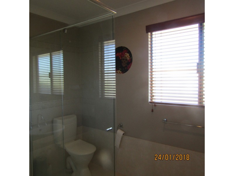 121 Pavilion Circle, The Vines WA 6069