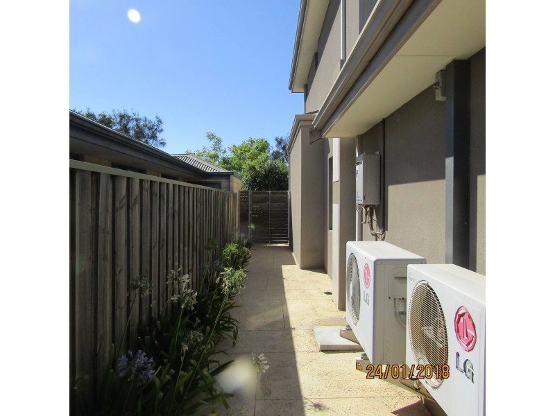 121 Pavilion Circle, The Vines WA 6069