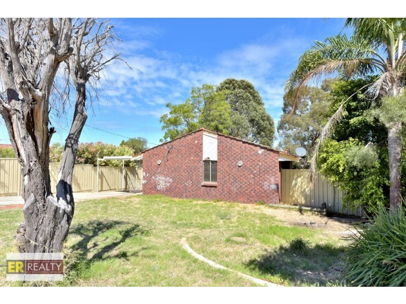 17 Girrawheen Avenue, Girrawheen WA 6064