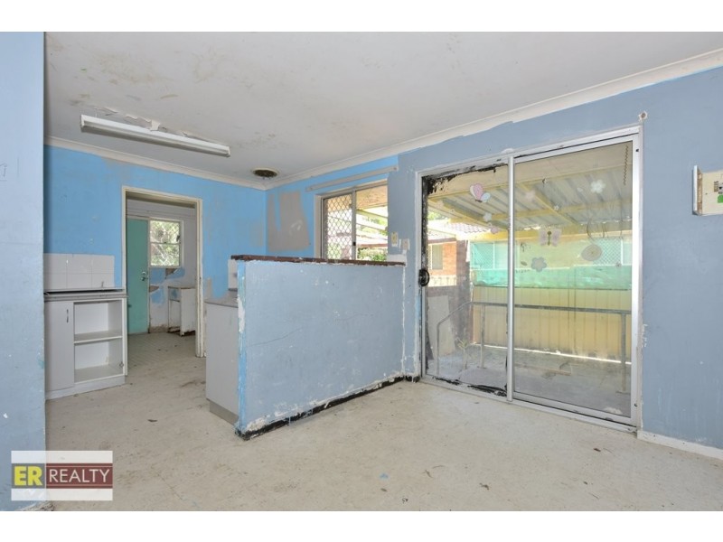 17 Girrawheen Avenue, Girrawheen WA 6064