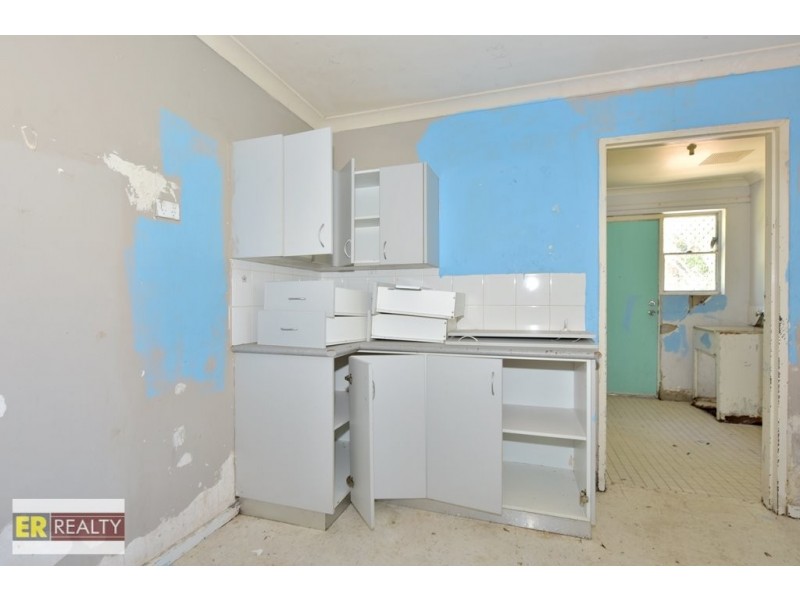 17 Girrawheen Avenue, Girrawheen WA 6064