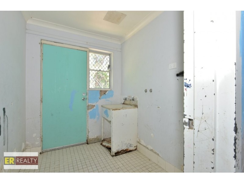 17 Girrawheen Avenue, Girrawheen WA 6064