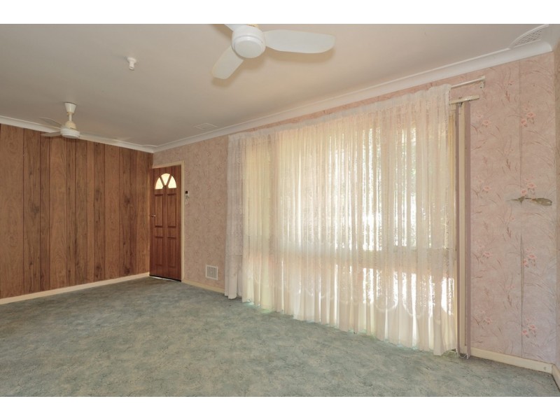 35 Gummow Way, Girrawheen WA 6064