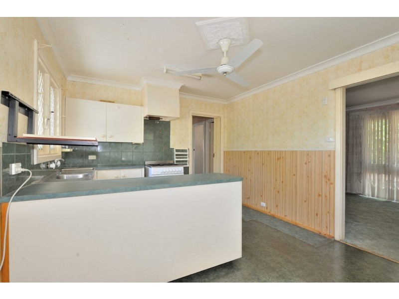 35 Gummow Way, Girrawheen WA 6064