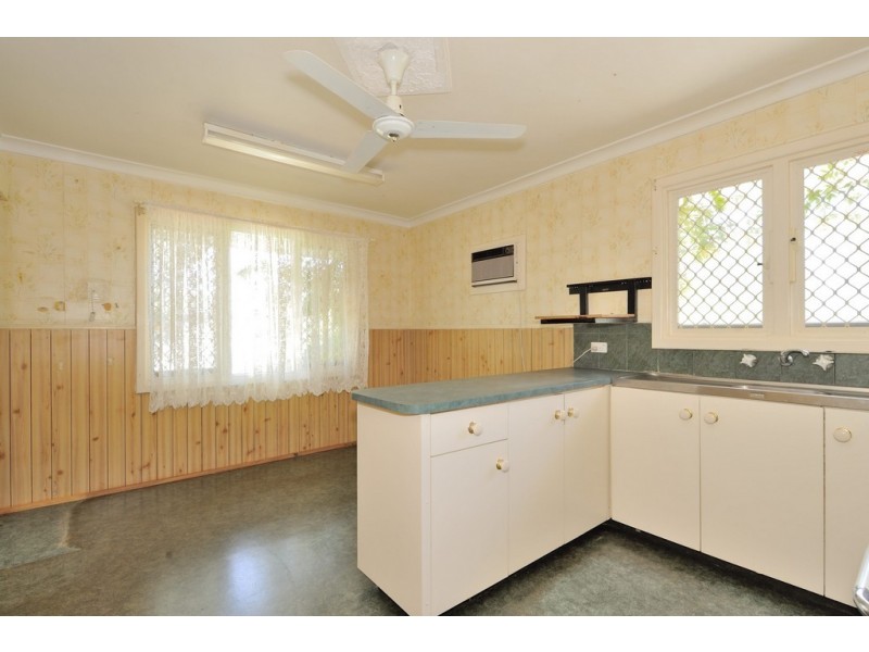 35 Gummow Way, Girrawheen WA 6064