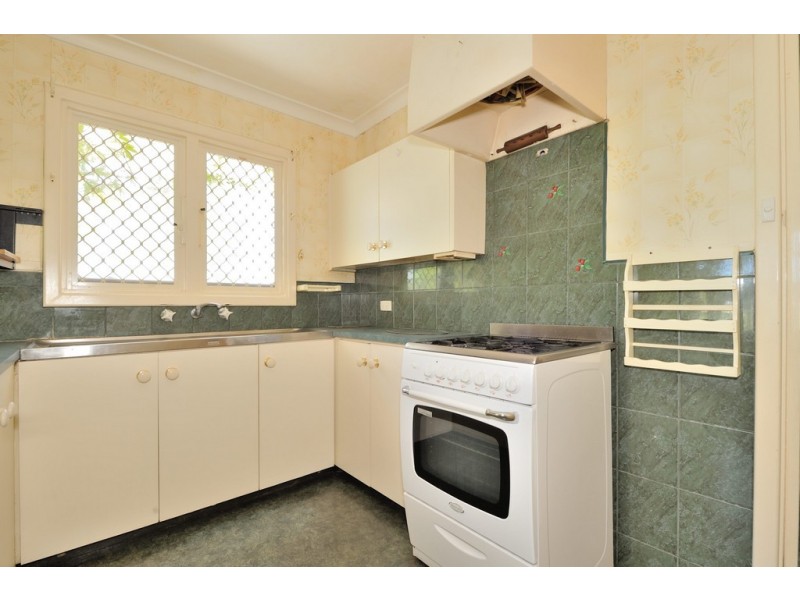 35 Gummow Way, Girrawheen WA 6064