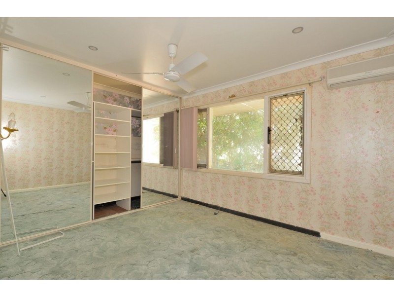 35 Gummow Way, Girrawheen WA 6064