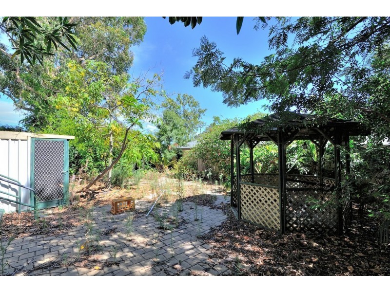 35 Gummow Way, Girrawheen WA 6064