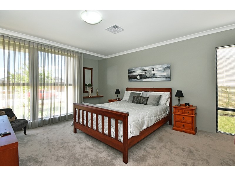 9 Tenor Link, The Vines WA 6069