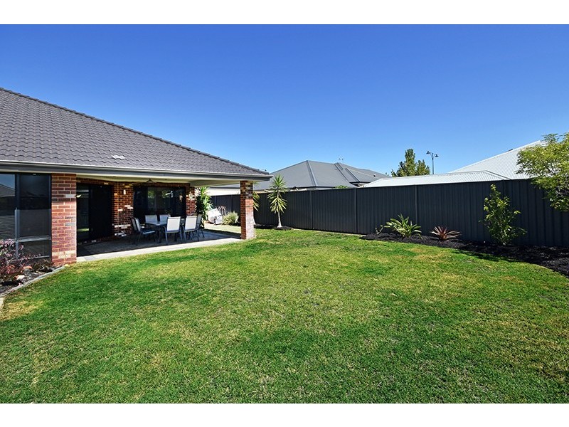 82 Amethyst Parkway, Aveley WA 6069