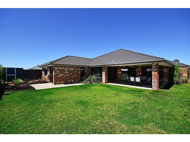 82 Amethyst Parkway, Aveley WA 6069