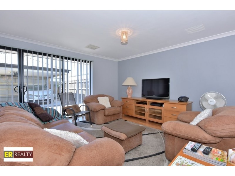27 Stanbury Crescent, Ellenbrook WA 6069