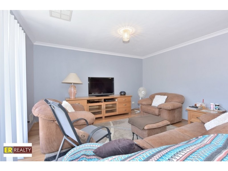 27 Stanbury Crescent, Ellenbrook WA 6069