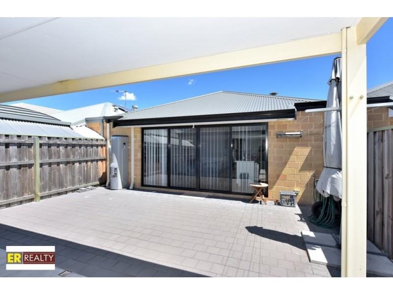 27 Stanbury Crescent, Ellenbrook WA 6069
