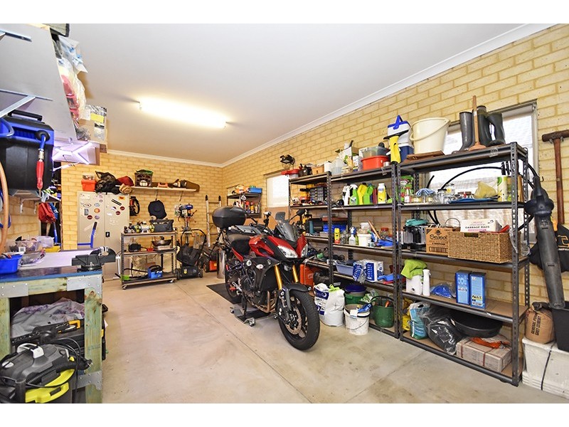 99 Fantail Crescent, Ellenbrook WA 6069