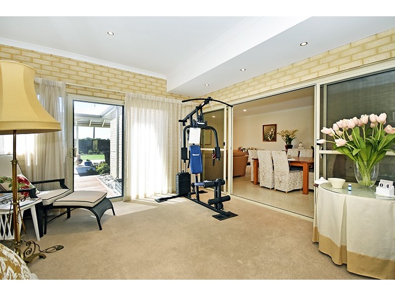 99 Fantail Crescent, Ellenbrook WA 6069