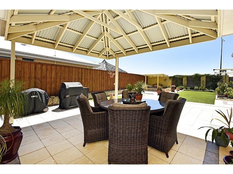 99 Fantail Crescent, Ellenbrook WA 6069