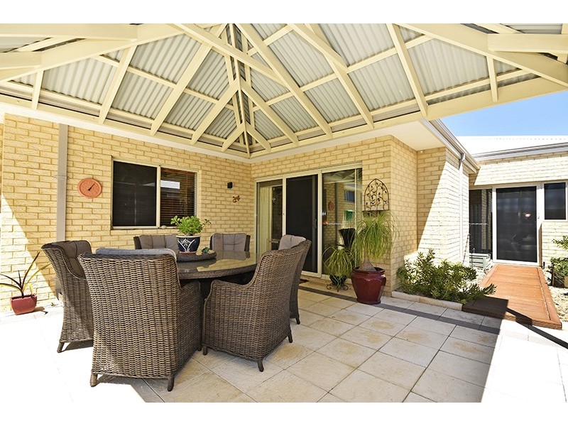 99 Fantail Crescent, Ellenbrook WA 6069