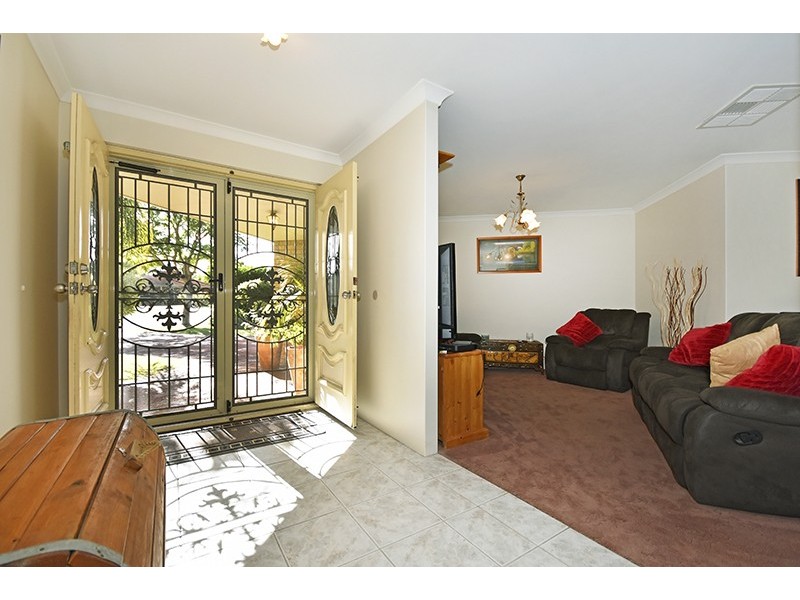 40 Star Bush Crescent, Ellenbrook WA 6069