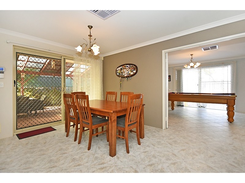 40 Star Bush Crescent, Ellenbrook WA 6069