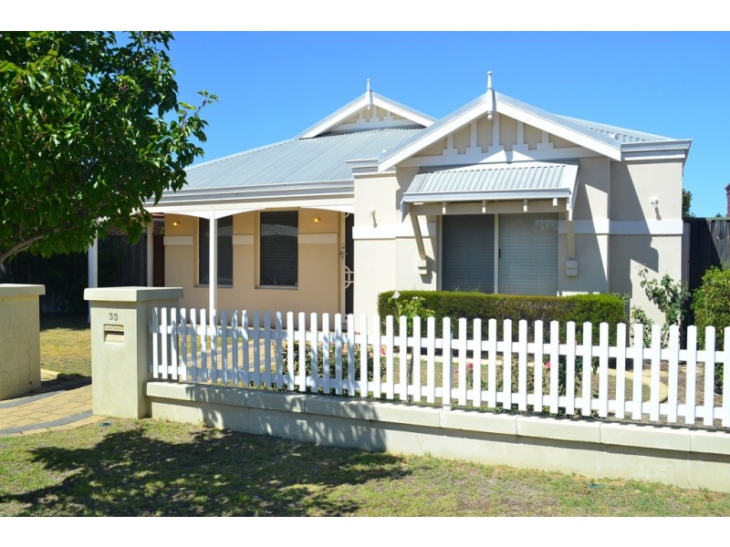33 Withnell Drive, Ellenbrook WA 6069