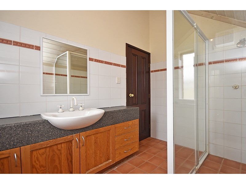 1A Axon Avenue, Victoria Park WA 6100