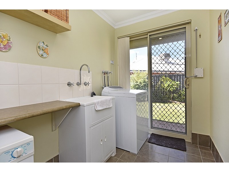 16 Brammall Bend, Aveley WA 6069