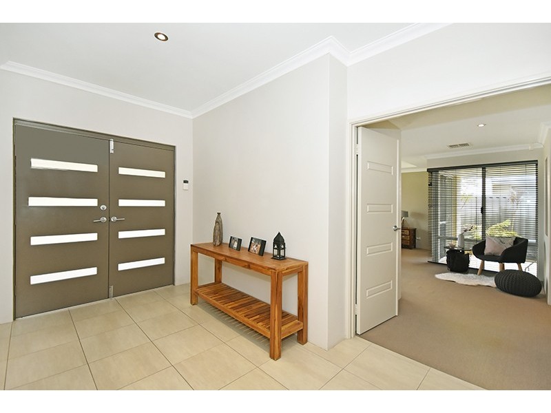 15 Brandalier Turn, Aveley WA 6069