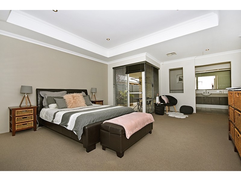 15 Brandalier Turn, Aveley WA 6069