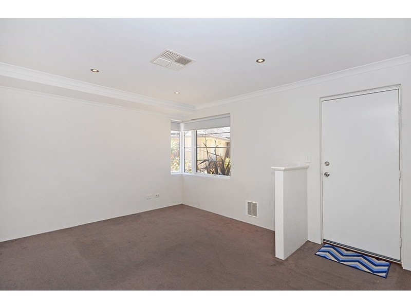 1/6 Kea Court, Ellenbrook WA 6069