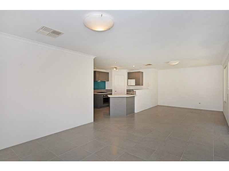 1/6 Kea Court, Ellenbrook WA 6069