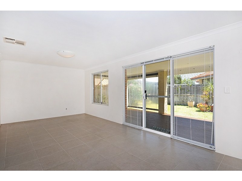 1/6 Kea Court, Ellenbrook WA 6069