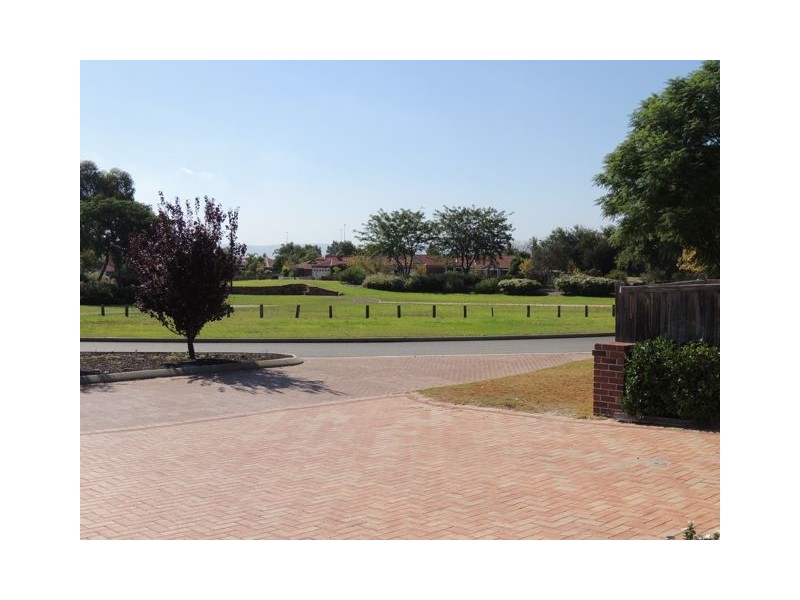 23b Midsummer Circle, Ellenbrook WA 6069