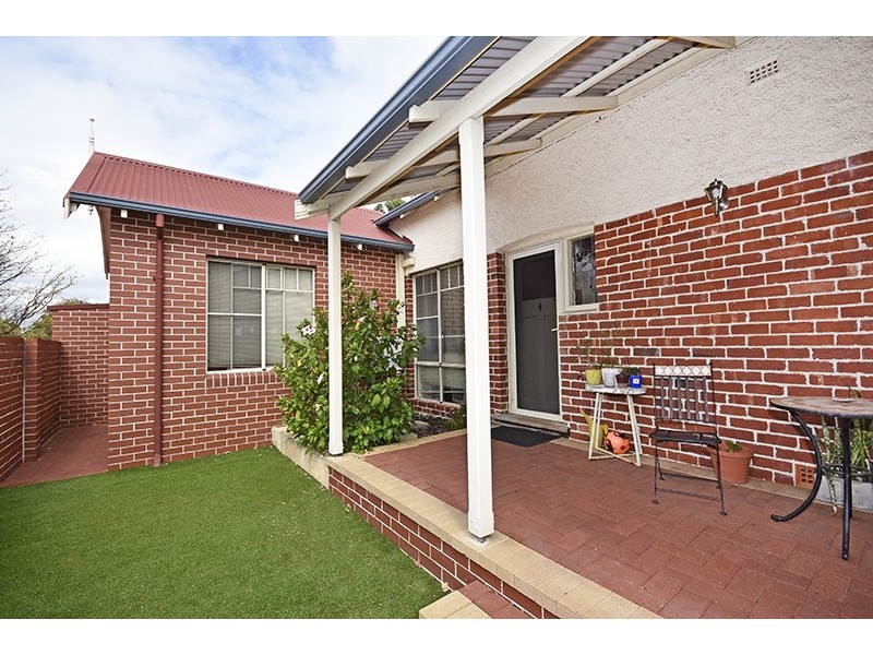 16A Rathay Street, Victoria Park WA 6100