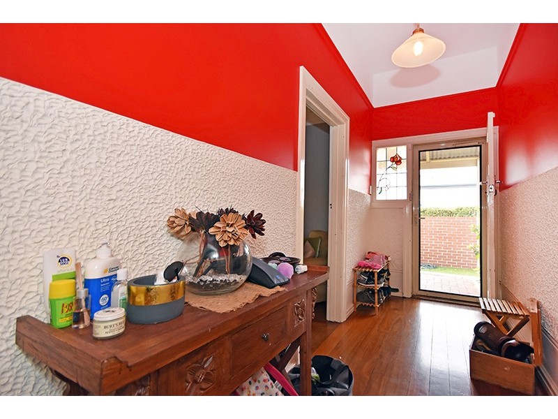 16A Rathay Street, Victoria Park WA 6100