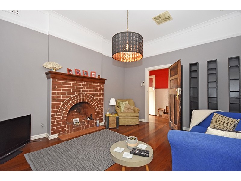 16A Rathay Street, Victoria Park WA 6100