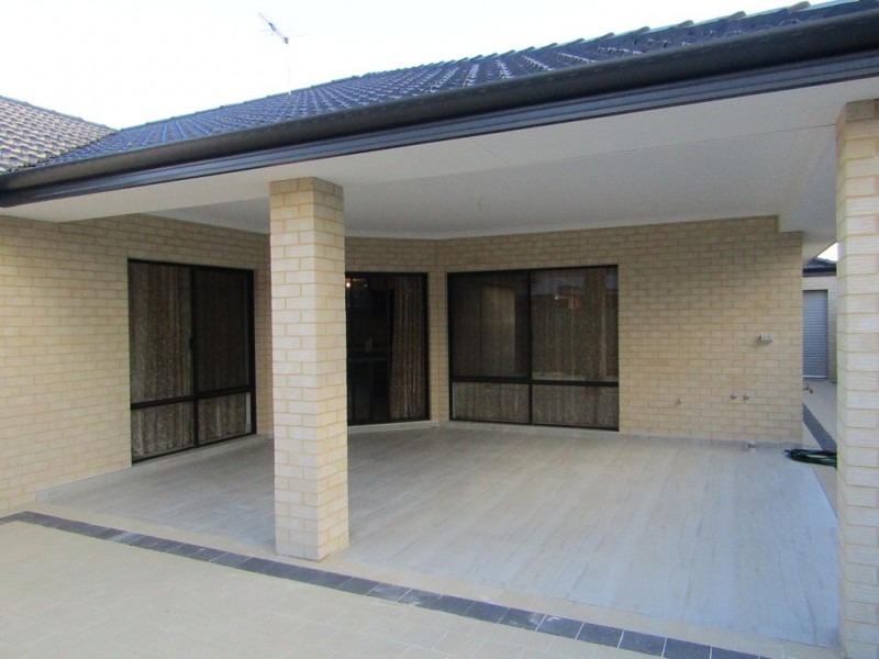 6 Covenham Crescent, Aveley WA 6069