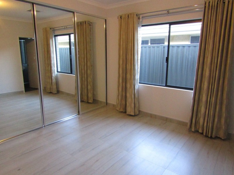 6 Covenham Crescent, Aveley WA 6069