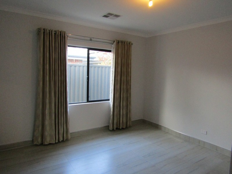 6 Covenham Crescent, Aveley WA 6069