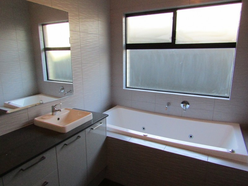 6 Covenham Crescent, Aveley WA 6069