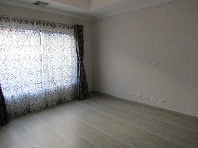 6 Covenham Crescent, Aveley WA 6069