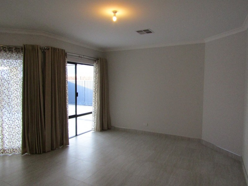 6 Covenham Crescent, Aveley WA 6069