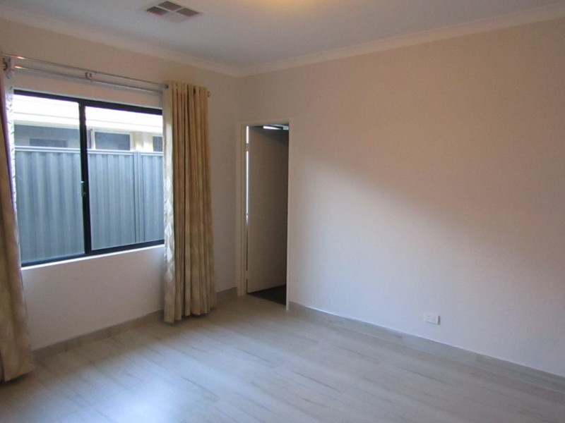 6 Covenham Crescent, Aveley WA 6069